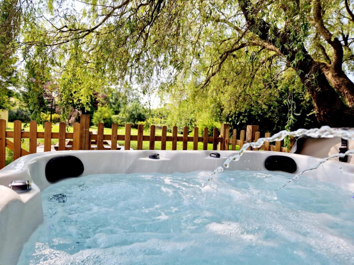 Willa The Hamilton Luxury Holiday Let'S- The Coach House With Hot Tub Scorton  Zewnętrze zdjęcie